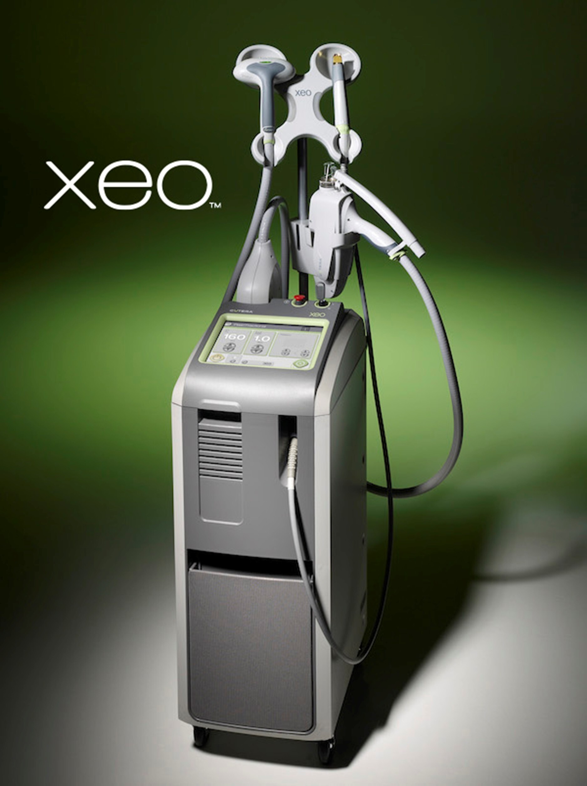 XEO™（ゼオ）